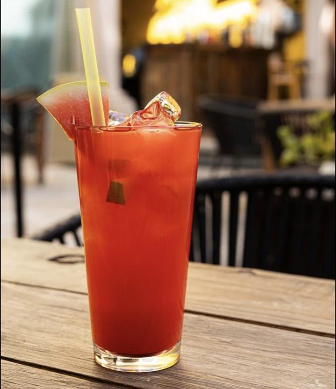 Con michelada en Gabacho's Pizzería, Yahualica