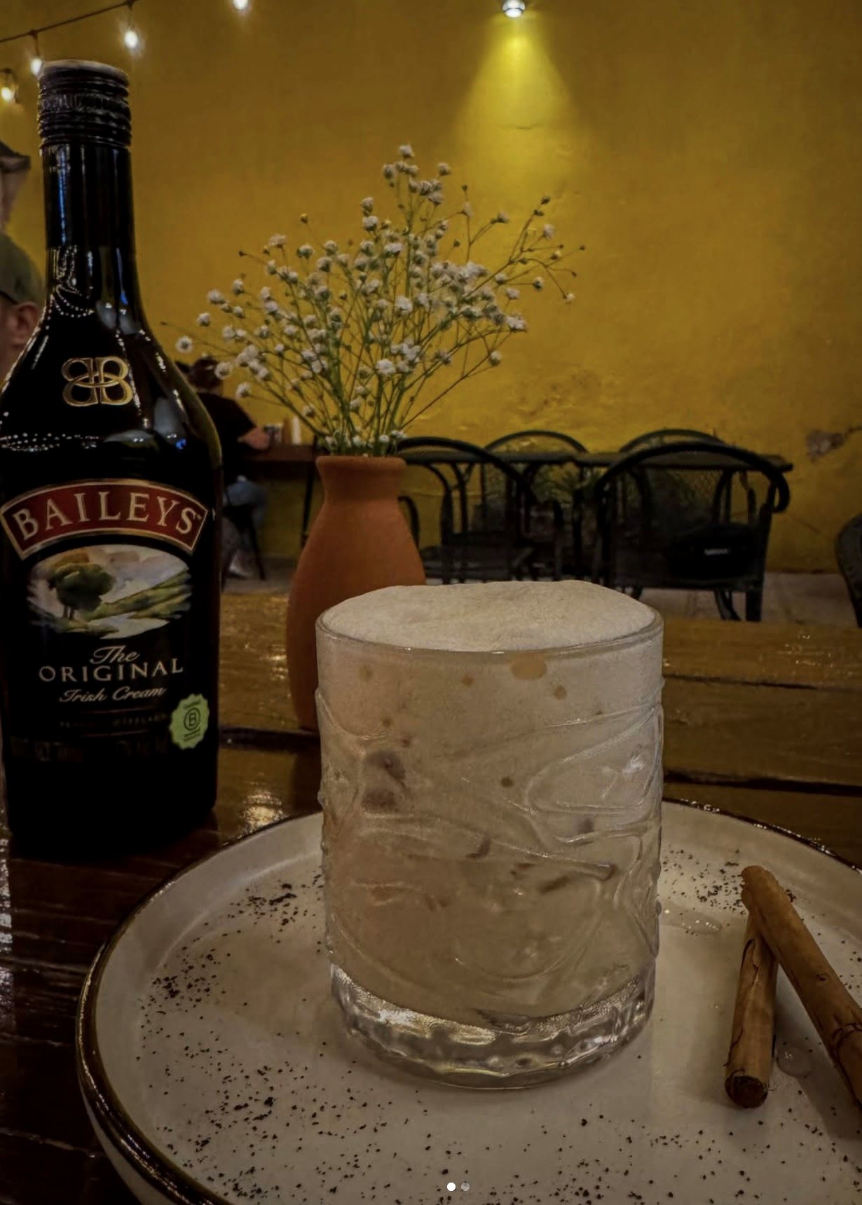 Baileys con canela en Gabacho's Pizzería, Yahualica